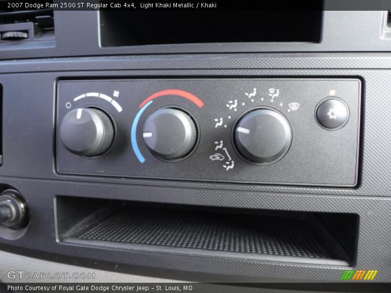 Light Khaki Metallic / Khaki 2007 Dodge Ram 2500 ST Regular Cab 4x4
