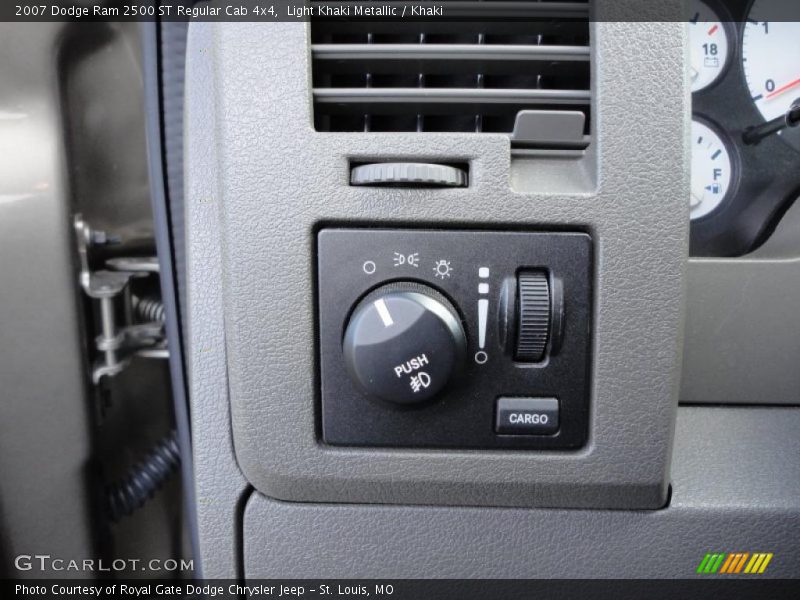 Light Khaki Metallic / Khaki 2007 Dodge Ram 2500 ST Regular Cab 4x4