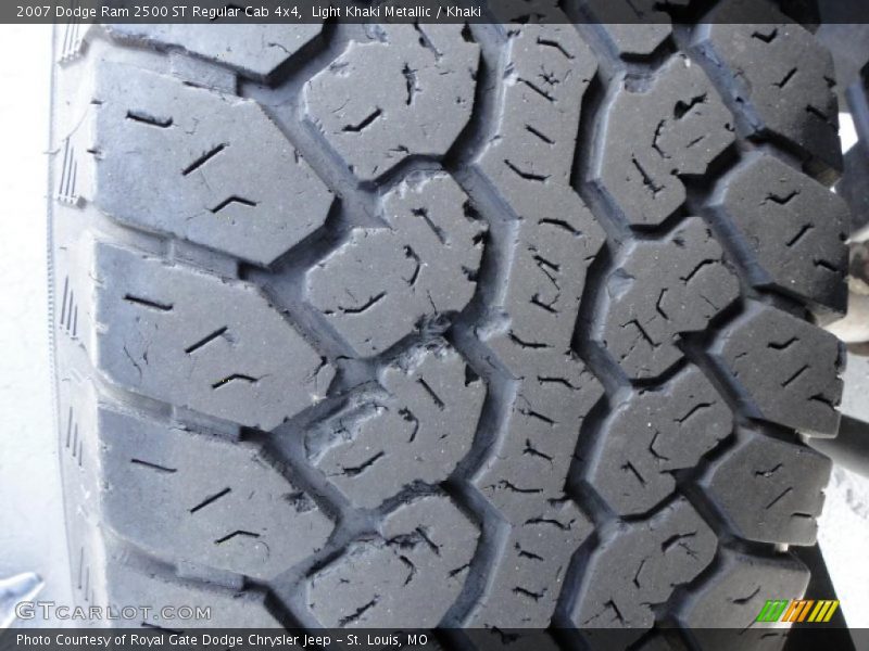 Light Khaki Metallic / Khaki 2007 Dodge Ram 2500 ST Regular Cab 4x4