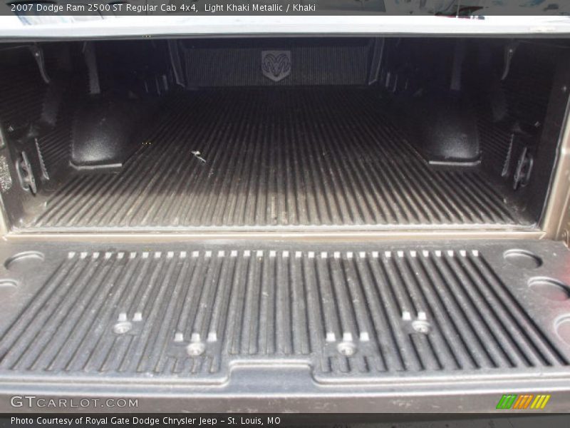 Light Khaki Metallic / Khaki 2007 Dodge Ram 2500 ST Regular Cab 4x4