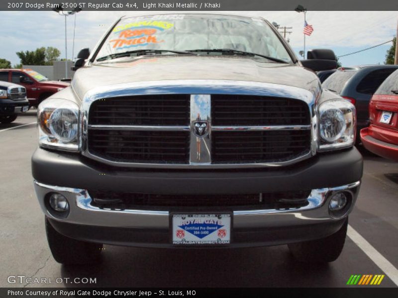 Light Khaki Metallic / Khaki 2007 Dodge Ram 2500 ST Regular Cab 4x4