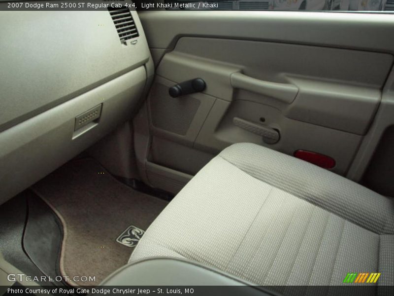 Light Khaki Metallic / Khaki 2007 Dodge Ram 2500 ST Regular Cab 4x4