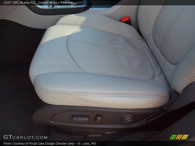 Summit White / Titanium 2007 GMC Acadia SLT
