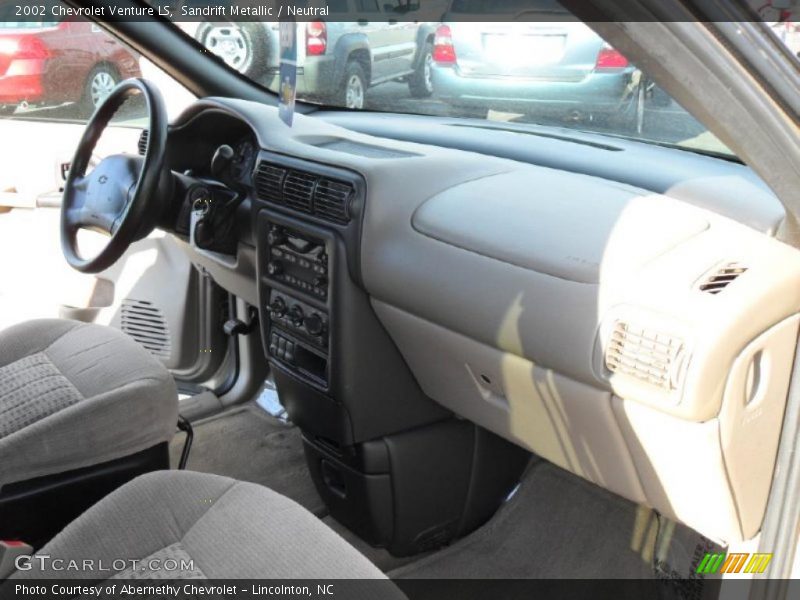 Sandrift Metallic / Neutral 2002 Chevrolet Venture LS