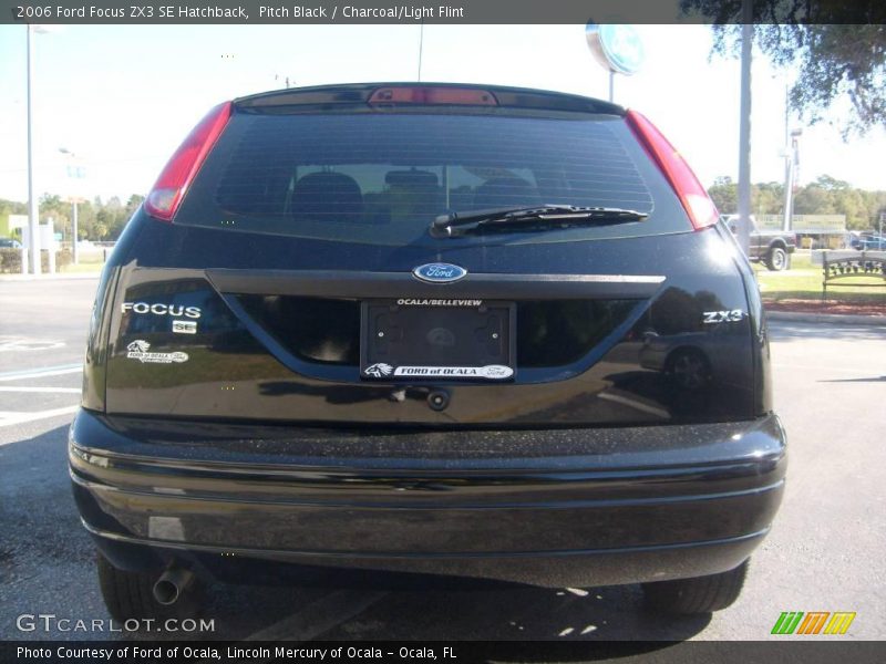 Pitch Black / Charcoal/Light Flint 2006 Ford Focus ZX3 SE Hatchback