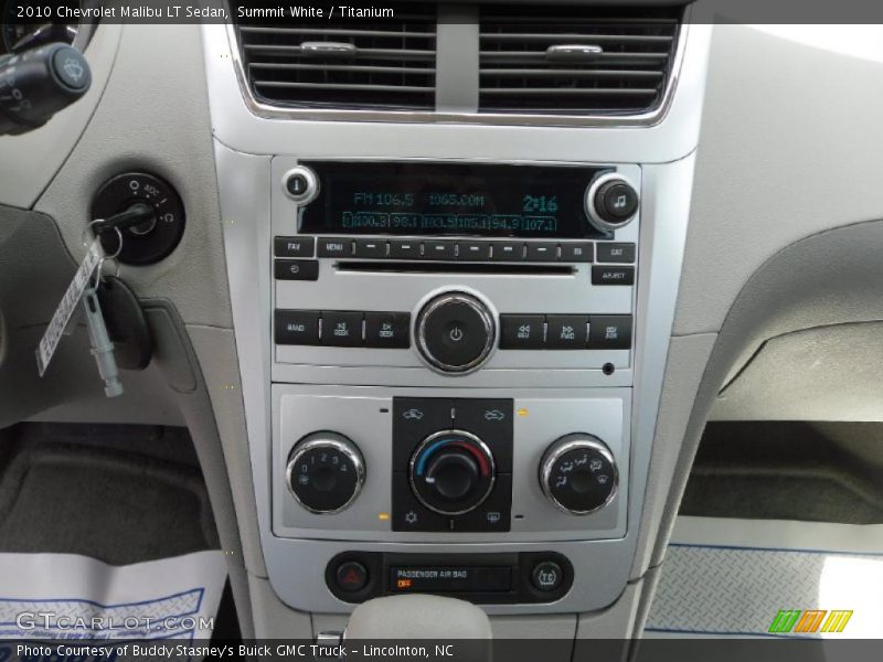 Summit White / Titanium 2010 Chevrolet Malibu LT Sedan