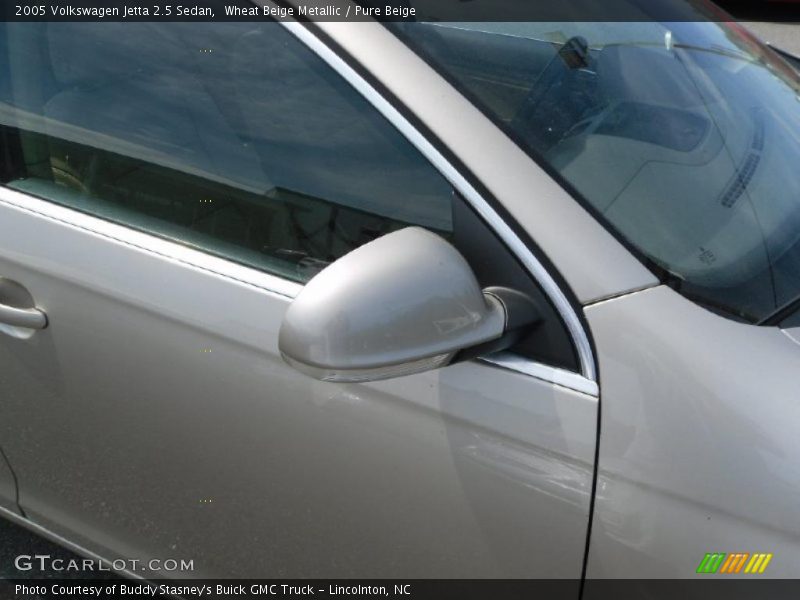 Wheat Beige Metallic / Pure Beige 2005 Volkswagen Jetta 2.5 Sedan