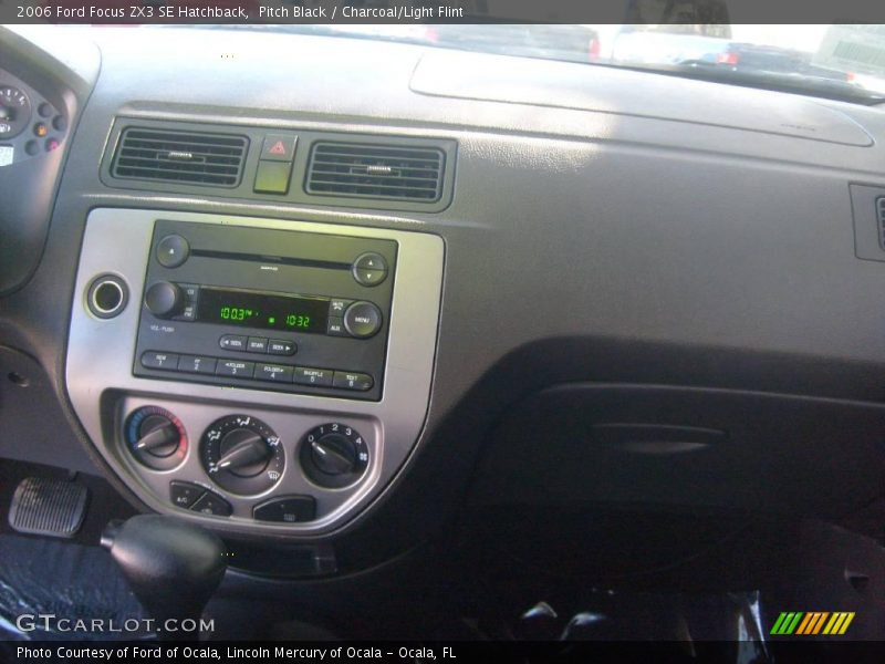 Pitch Black / Charcoal/Light Flint 2006 Ford Focus ZX3 SE Hatchback