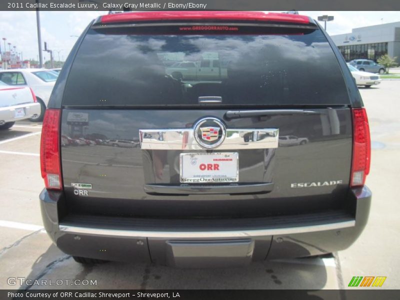 Galaxy Gray Metallic / Ebony/Ebony 2011 Cadillac Escalade Luxury