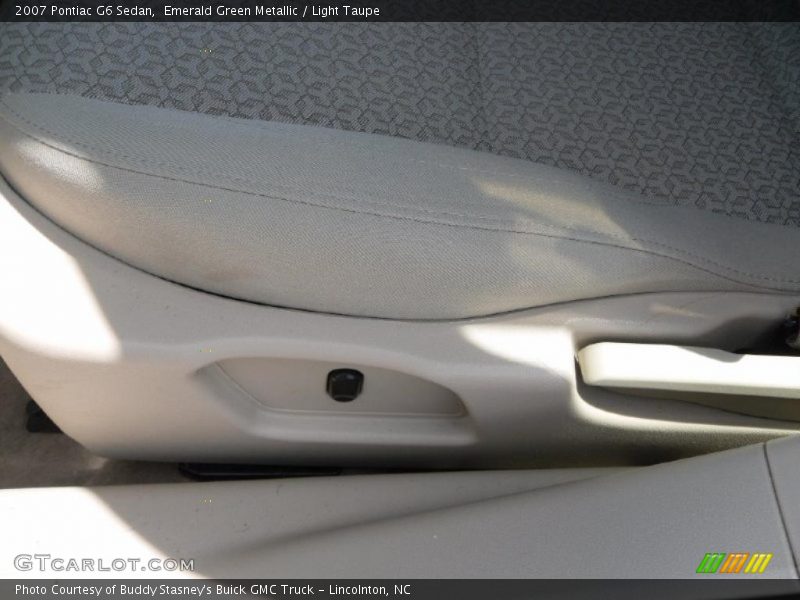 Emerald Green Metallic / Light Taupe 2007 Pontiac G6 Sedan