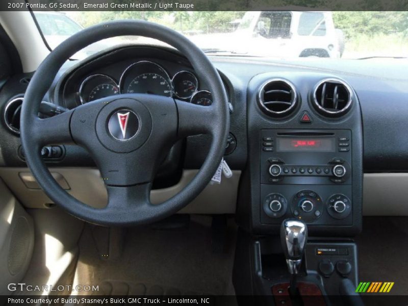 Emerald Green Metallic / Light Taupe 2007 Pontiac G6 Sedan