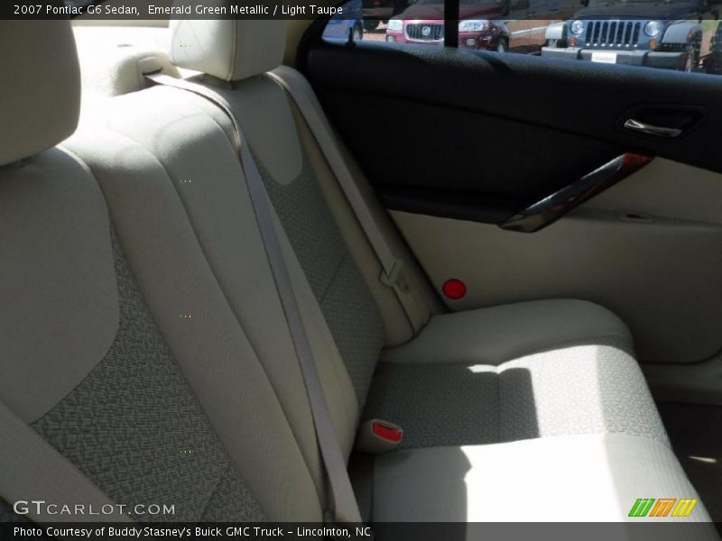 Emerald Green Metallic / Light Taupe 2007 Pontiac G6 Sedan
