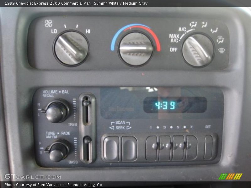 Summit White / Medium Gray 1999 Chevrolet Express 2500 Commercial Van