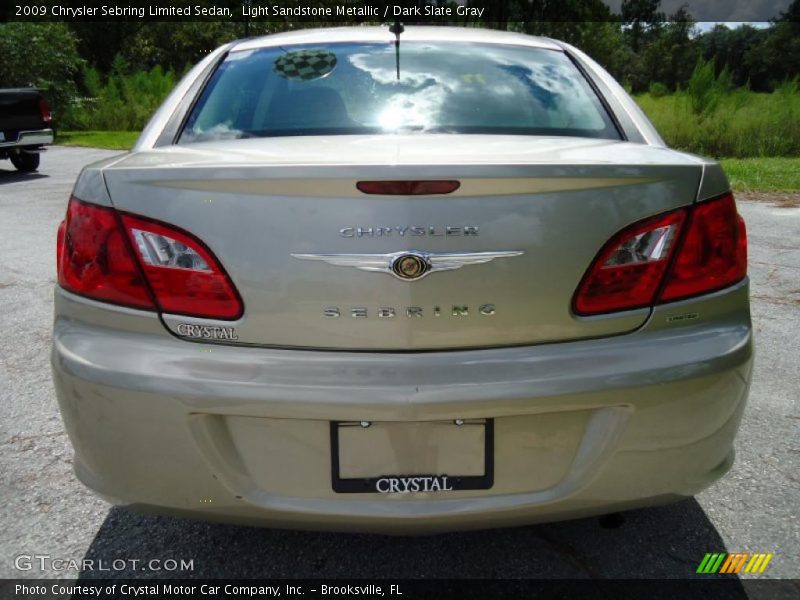 Light Sandstone Metallic / Dark Slate Gray 2009 Chrysler Sebring Limited Sedan