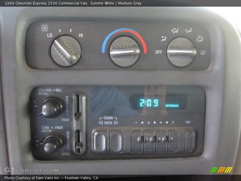 Summit White / Medium Gray 1999 Chevrolet Express 2500 Commercial Van