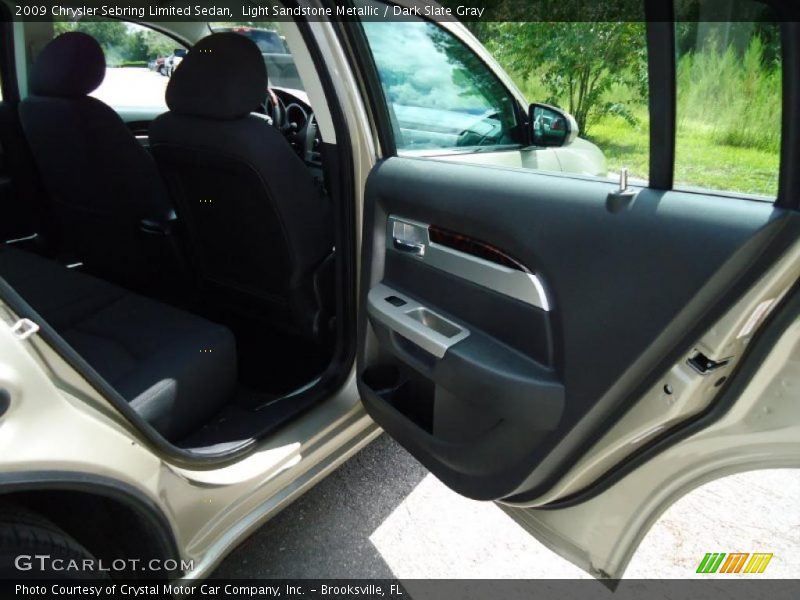 Light Sandstone Metallic / Dark Slate Gray 2009 Chrysler Sebring Limited Sedan