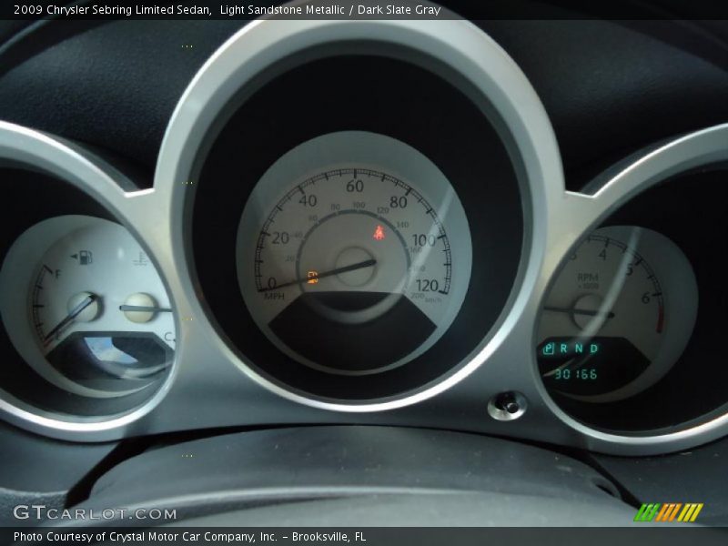 Light Sandstone Metallic / Dark Slate Gray 2009 Chrysler Sebring Limited Sedan