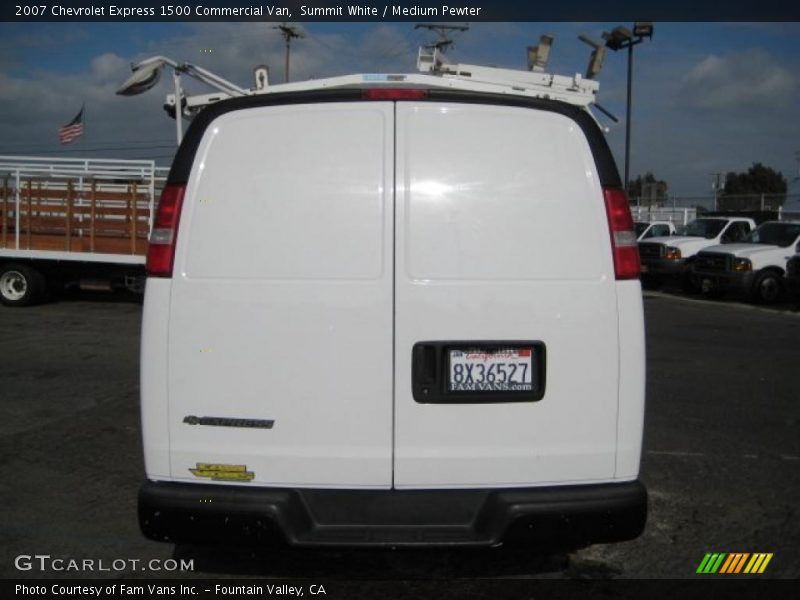 Summit White / Medium Pewter 2007 Chevrolet Express 1500 Commercial Van