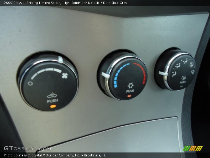 Light Sandstone Metallic / Dark Slate Gray 2009 Chrysler Sebring Limited Sedan