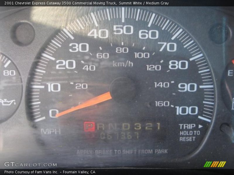 Summit White / Medium Gray 2001 Chevrolet Express Cutaway 3500 Commercial Moving Truck