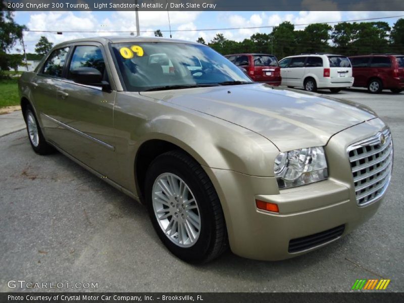 Light Sandstone Metallic / Dark Slate Gray 2009 Chrysler 300 Touring