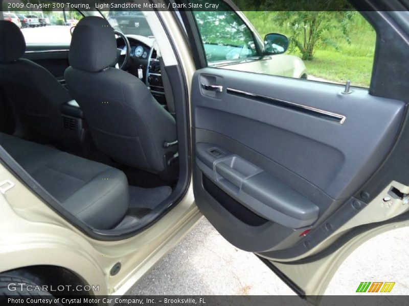 Light Sandstone Metallic / Dark Slate Gray 2009 Chrysler 300 Touring