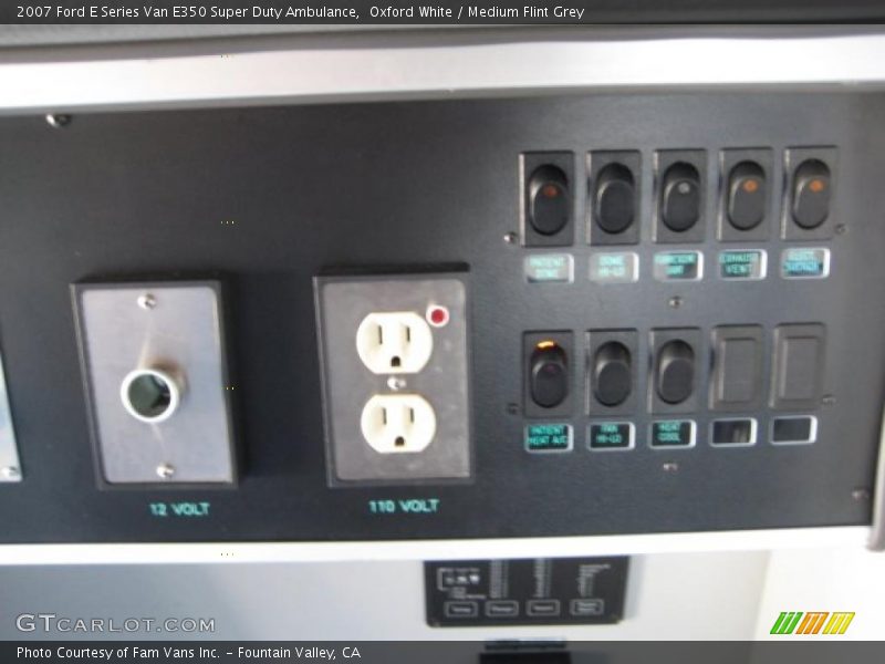 Oxford White / Medium Flint Grey 2007 Ford E Series Van E350 Super Duty Ambulance