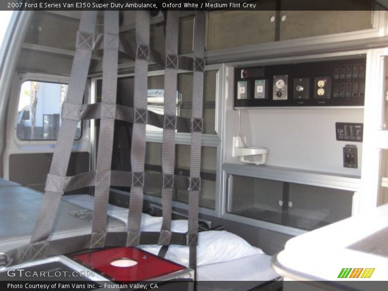 Oxford White / Medium Flint Grey 2007 Ford E Series Van E350 Super Duty Ambulance