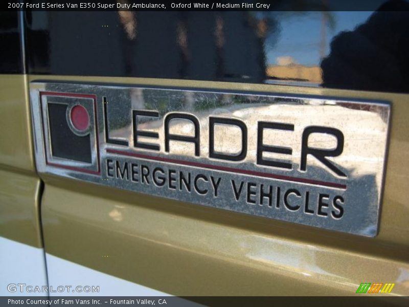Oxford White / Medium Flint Grey 2007 Ford E Series Van E350 Super Duty Ambulance