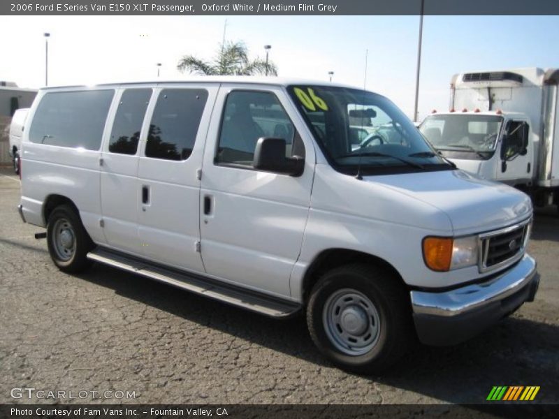 Oxford White / Medium Flint Grey 2006 Ford E Series Van E150 XLT Passenger