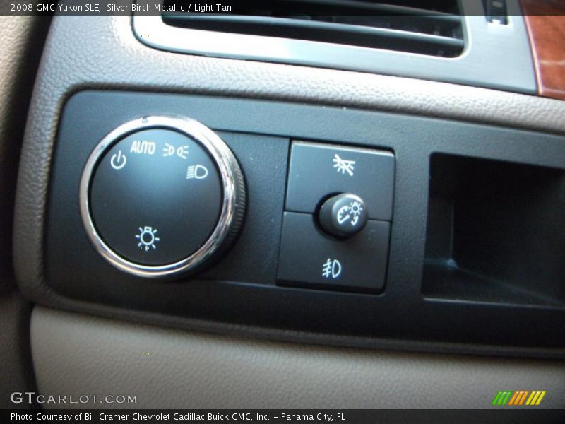 Silver Birch Metallic / Light Tan 2008 GMC Yukon SLE