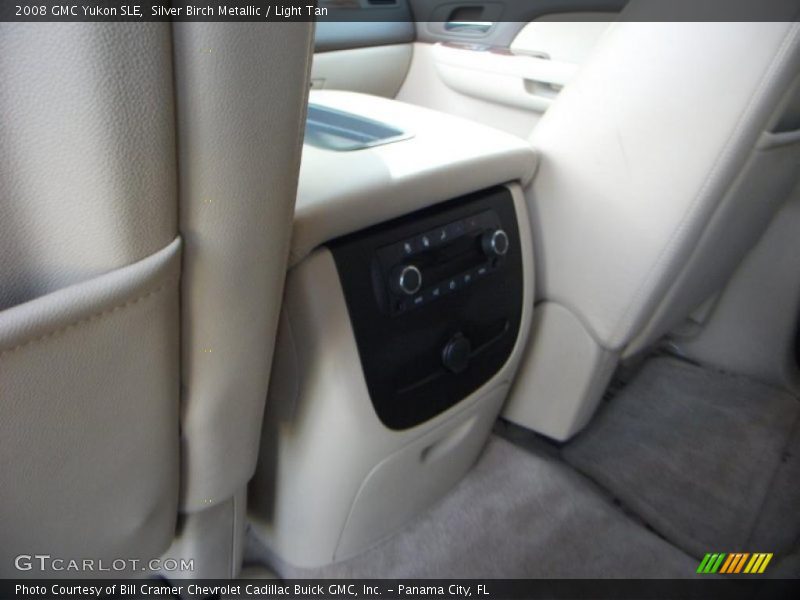 Silver Birch Metallic / Light Tan 2008 GMC Yukon SLE