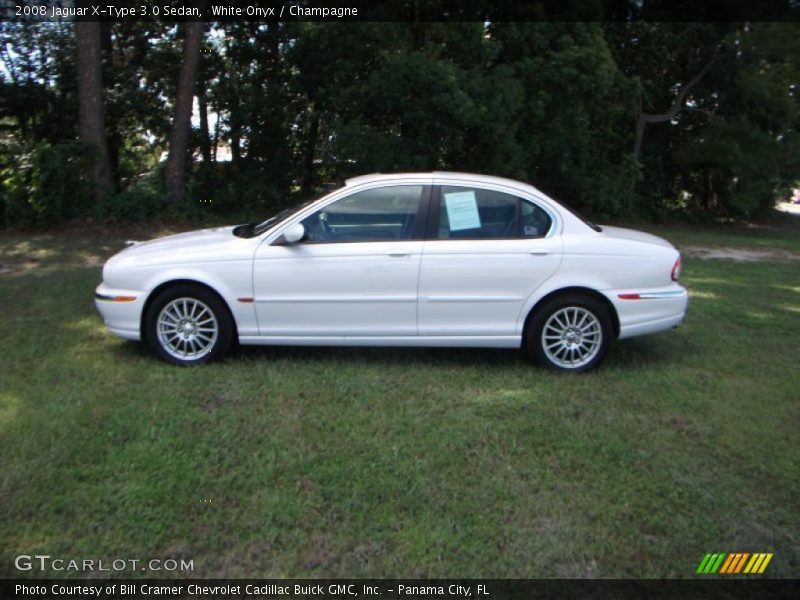 White Onyx / Champagne 2008 Jaguar X-Type 3.0 Sedan