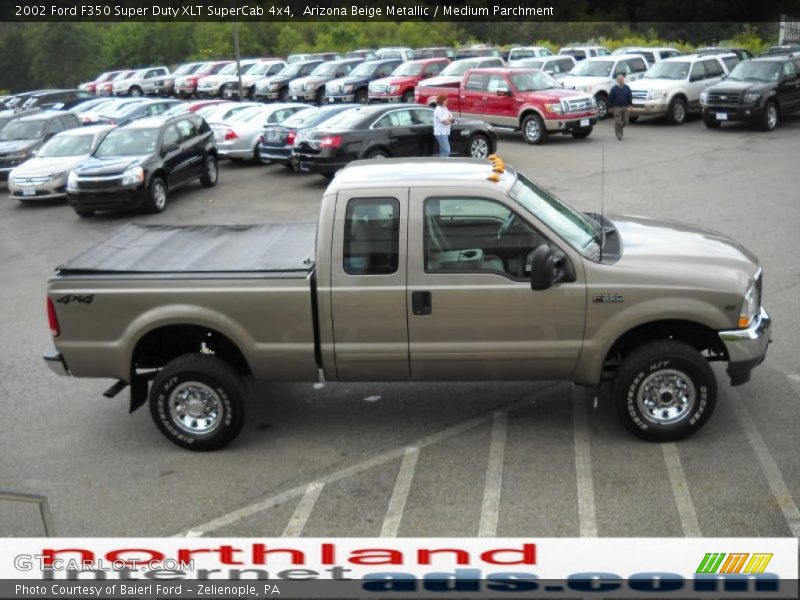 Arizona Beige Metallic / Medium Parchment 2002 Ford F350 Super Duty XLT SuperCab 4x4