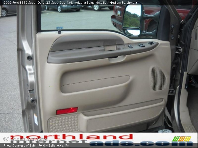 Arizona Beige Metallic / Medium Parchment 2002 Ford F350 Super Duty XLT SuperCab 4x4