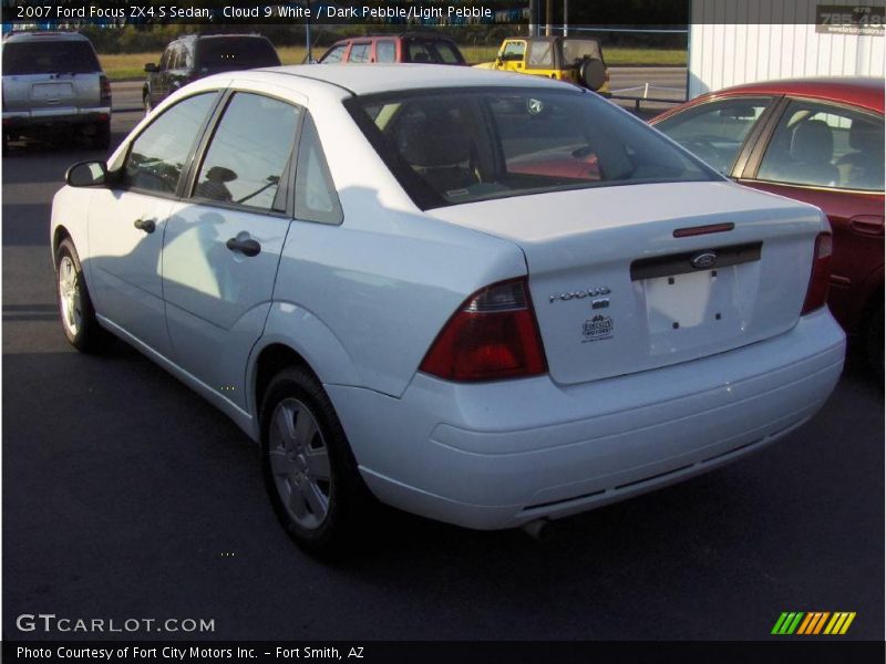 Cloud 9 White / Dark Pebble/Light Pebble 2007 Ford Focus ZX4 S Sedan