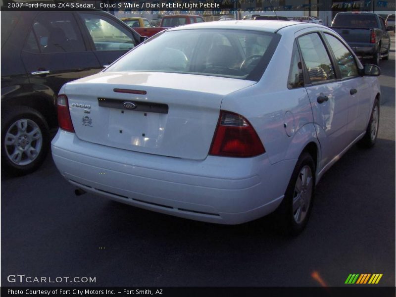 Cloud 9 White / Dark Pebble/Light Pebble 2007 Ford Focus ZX4 S Sedan