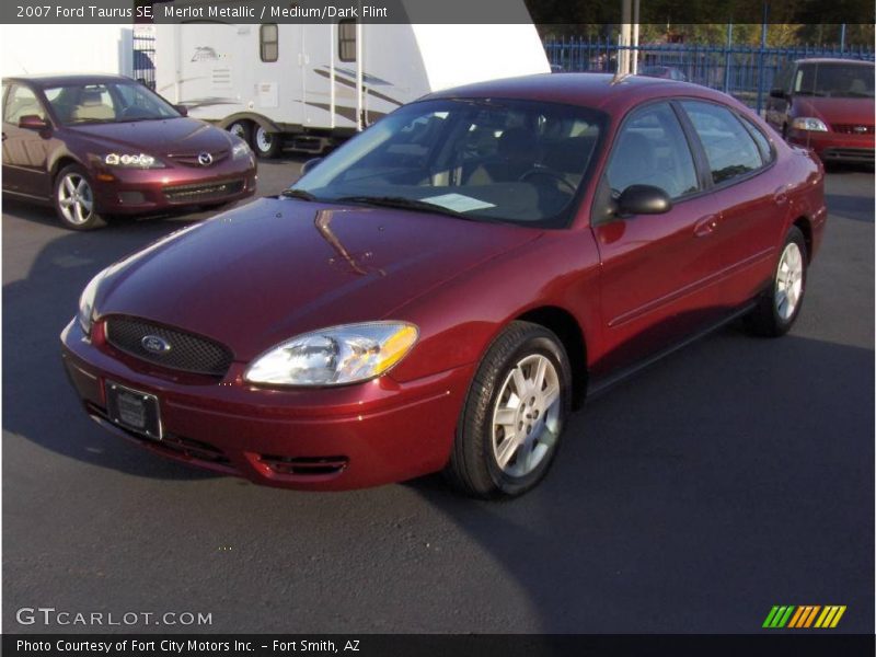 Merlot Metallic / Medium/Dark Flint 2007 Ford Taurus SE