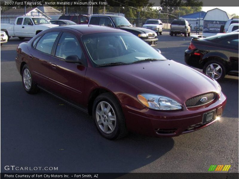 Merlot Metallic / Medium/Dark Flint 2007 Ford Taurus SE