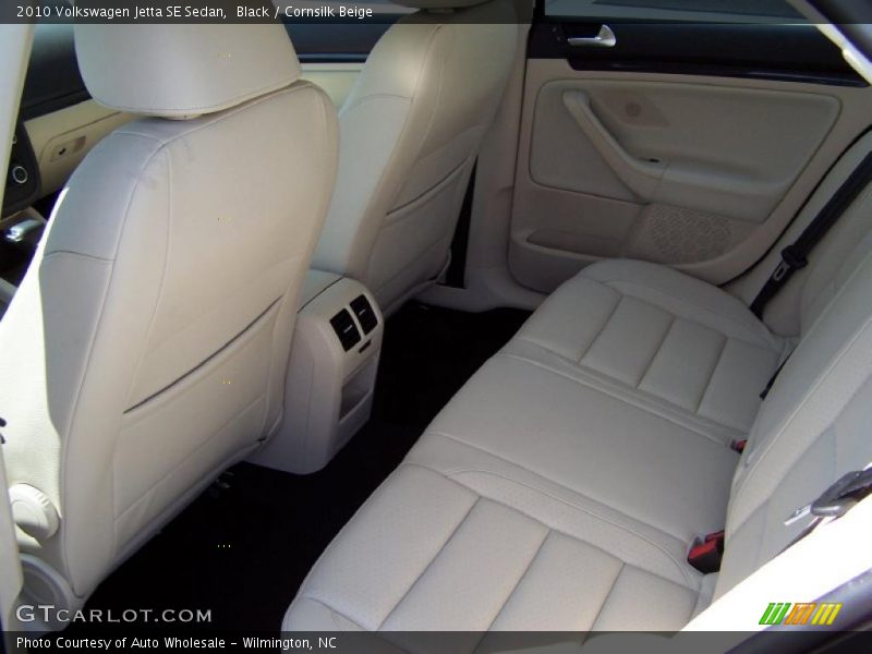 Black / Cornsilk Beige 2010 Volkswagen Jetta SE Sedan
