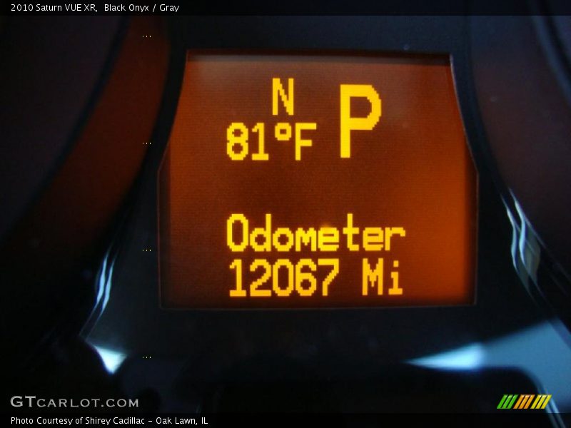 Black Onyx / Gray 2010 Saturn VUE XR