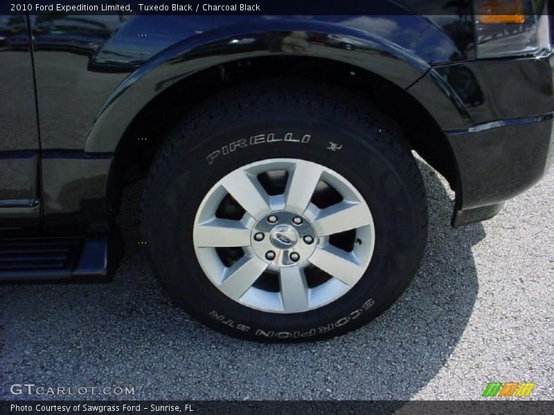 Tuxedo Black / Charcoal Black 2010 Ford Expedition Limited