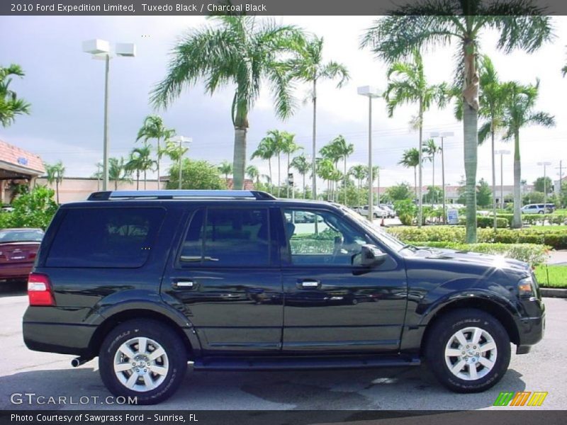 Tuxedo Black / Charcoal Black 2010 Ford Expedition Limited