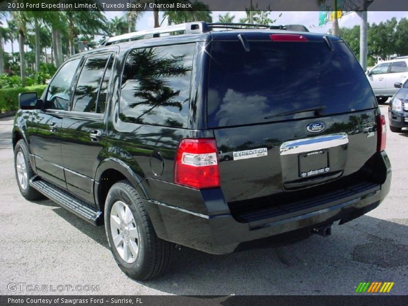 Tuxedo Black / Charcoal Black 2010 Ford Expedition Limited