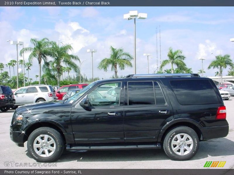 Tuxedo Black / Charcoal Black 2010 Ford Expedition Limited