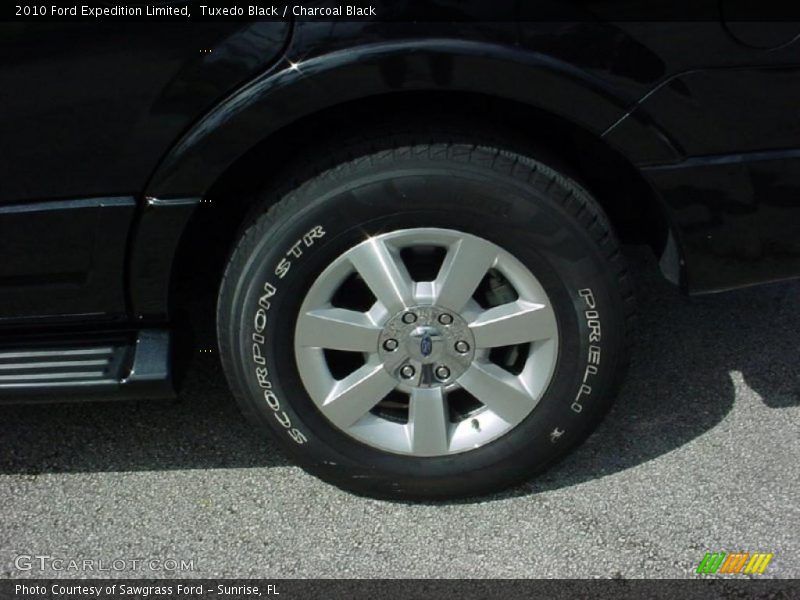 Tuxedo Black / Charcoal Black 2010 Ford Expedition Limited