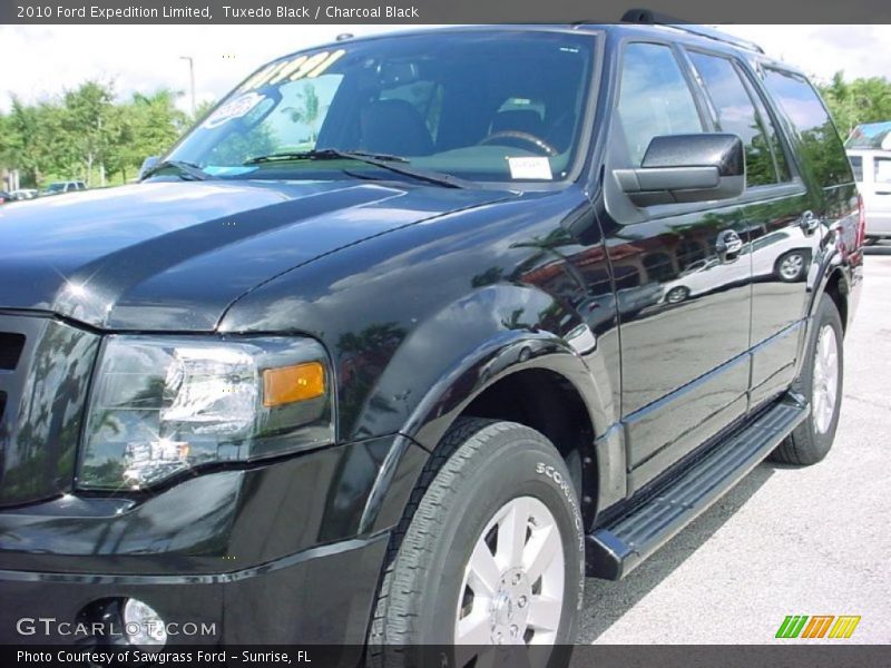 Tuxedo Black / Charcoal Black 2010 Ford Expedition Limited