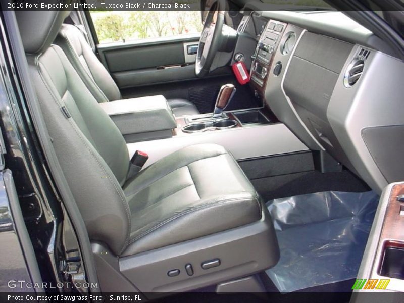 Tuxedo Black / Charcoal Black 2010 Ford Expedition Limited