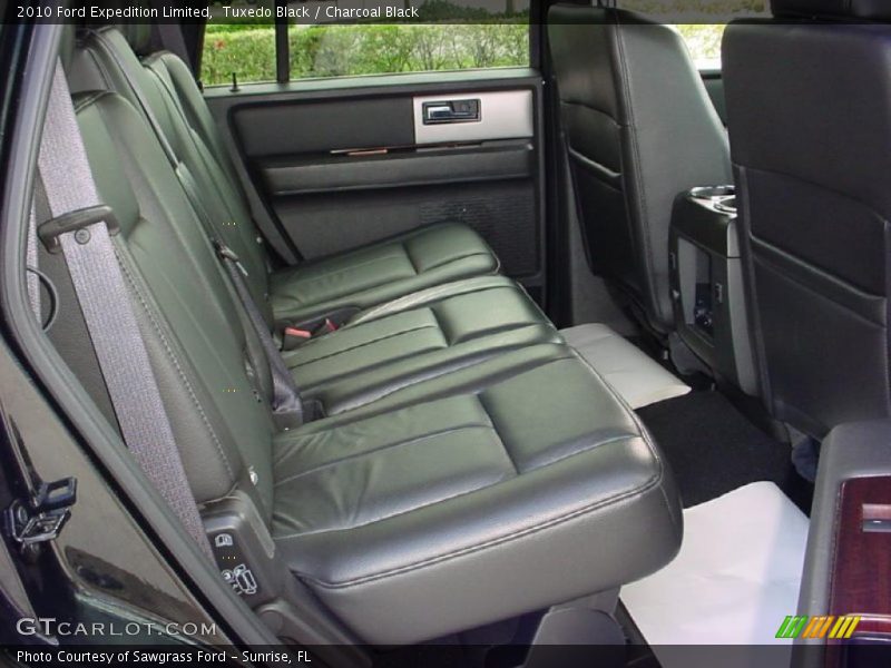Tuxedo Black / Charcoal Black 2010 Ford Expedition Limited