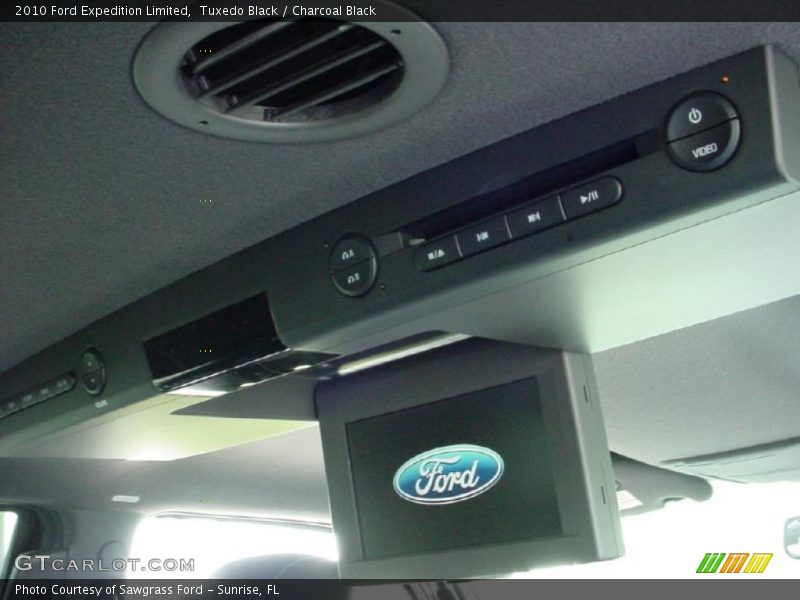 Tuxedo Black / Charcoal Black 2010 Ford Expedition Limited